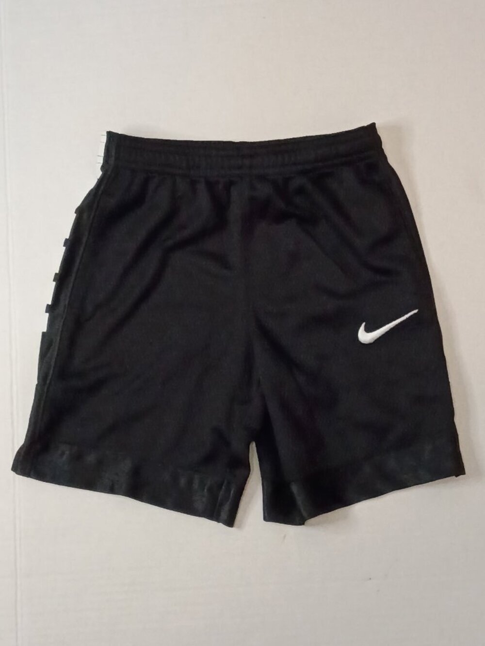 Nike Dri-FIT Boys Athletic Shorts 5/6Y Black White Stripe